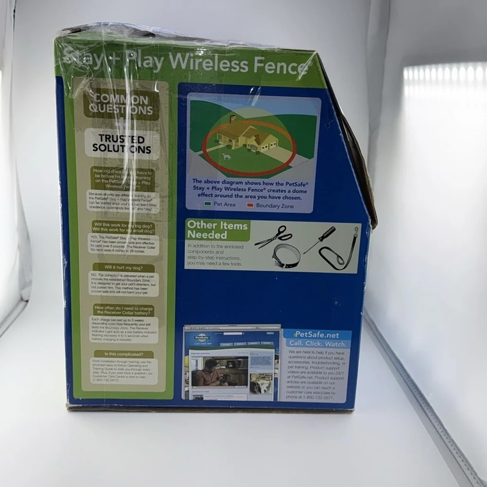 PETSAFE Stay + Play Wireless Fence for Dogs NEW in Open Box